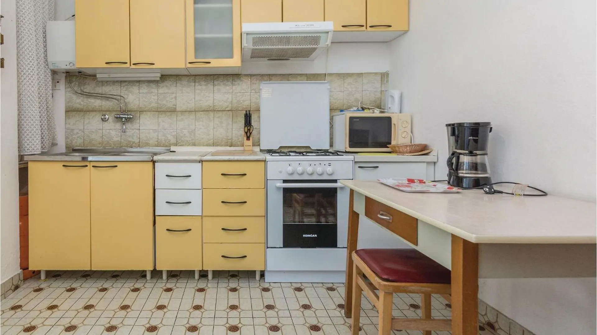 Cozy Home In Privlaka With Kitchen Kroatien