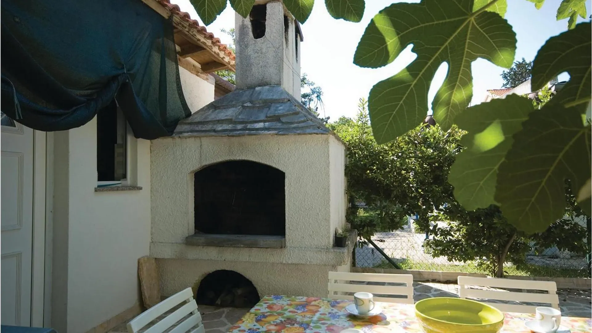 Cozy Home In Privlaka With Kitchen Holiday home